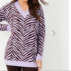 NWT Ann Taylor V Neck Zebra Tunic Sweater